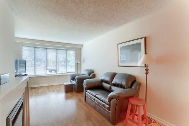 1781 Bonnymede Dr, House semidetached with 3 bedrooms, 2 bathrooms and 3 parking in Mississauga ON | Image 36