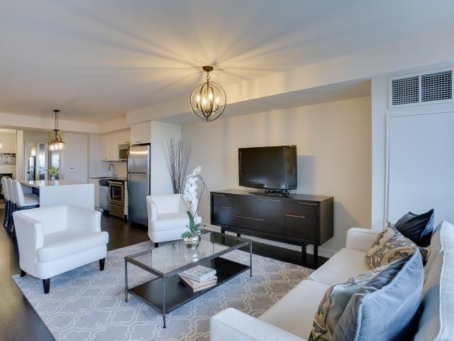1003 - 78 Tecumseth St, Condo with 2 bedrooms, 2 bathrooms and 1 parking in Toronto ON | Image 2