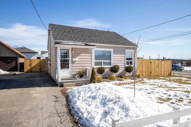 111 Hope St S, House detached with 2 bedrooms, 1 bathrooms and 3 parking in Port Hope ON | Image 1