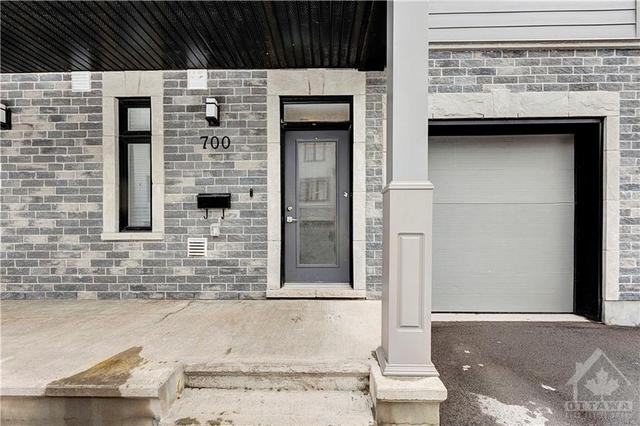 700 Reverie Private, House attached with 3 bedrooms, 3 bathrooms and 2 parking in Ottawa ON | Image 2