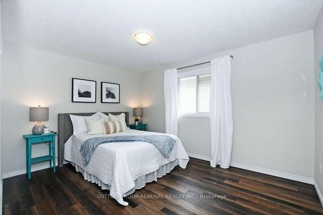 462 Sienna Cres, House detached with 4 bedrooms, 3 bathrooms and 4 parking in Kitchener ON | Image 14