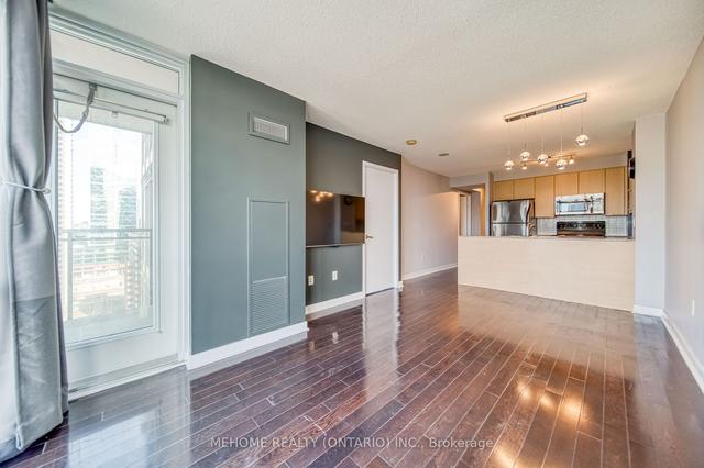 2302 - 11 Brunel Crt, Condo with 1 bedrooms, 1 bathrooms and 1 parking in Toronto ON | Image 7