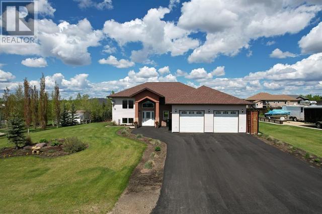 1105 Hazelmere Drive, House detached with 4 bedrooms, 2 bathrooms and 4 parking in Beaverlodge AB | Card Image