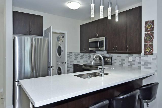 420 - 7400 Markham Rd, Condo with 2 bedrooms, 2 bathrooms and 1 parking in Markham ON | Image 2