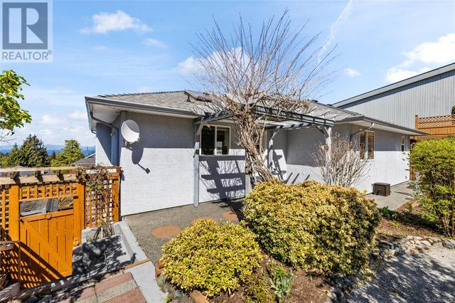 5393 Georgiaview Cres, House detached with 3 bedrooms, 3 bathrooms and 3 parking in Nanaimo BC | Image 37