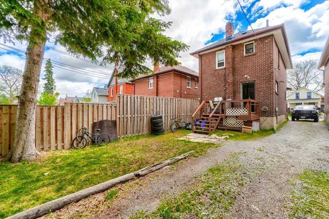 132 Adelaide East Ave, House detached with 3 bedrooms, 1 bathrooms and 4 parking in Oshawa ON | Image 30