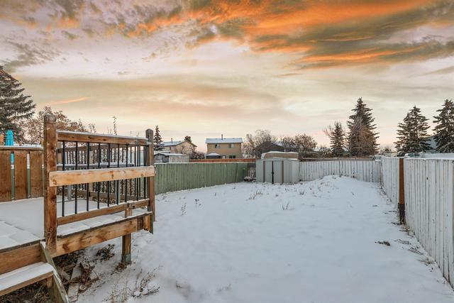 319 Falshire Drive Ne, House detached with 4 bedrooms, 2 bathrooms and 1 parking in Calgary AB | Image 3