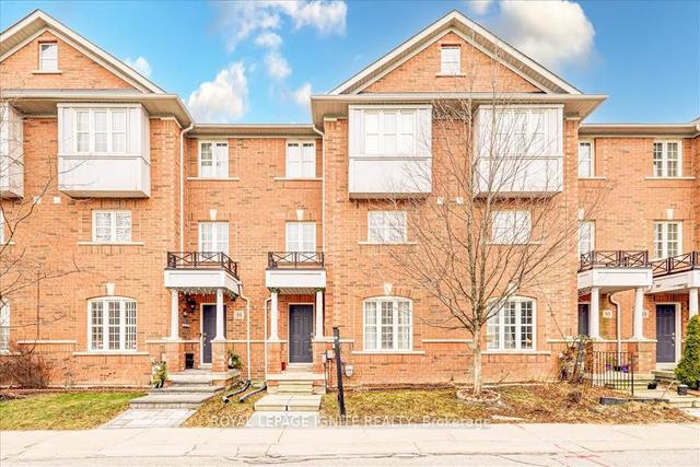 52 Huxtable Lane, House attached with 3 bedrooms, 3 bathrooms and 2 parking in Toronto ON | Image 1