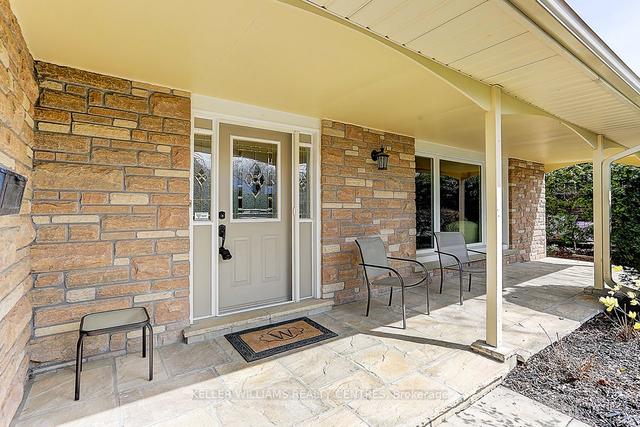 65 Nisbet Dr, House detached with 4 bedrooms, 2 bathrooms and 8 parking in Aurora ON | Image 12