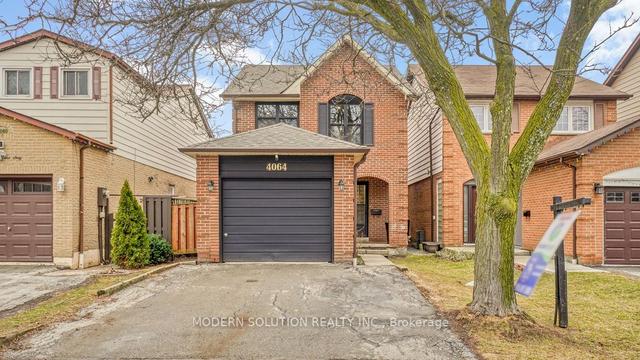 4064 Teakwood Dr, House detached with 3 bedrooms, 3 bathrooms and 3 parking in Mississauga ON | Image 1