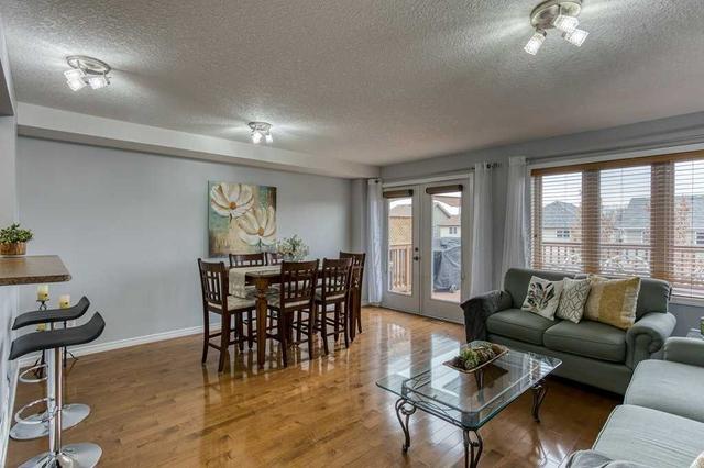 919 Zeller Cres, House attached with 3 bedrooms, 3 bathrooms and 2 parking in Kitchener ON | Image 14