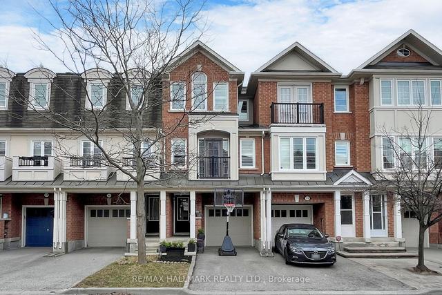 33 Ferguson St, House attached with 3 bedrooms, 3 bathrooms and 2 parking in Toronto ON | Image 12