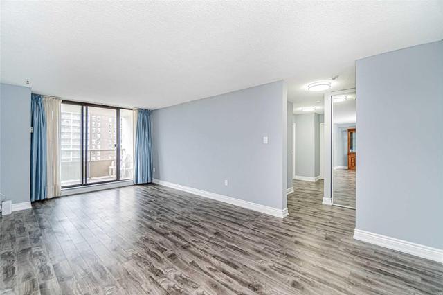 906 - 4 Kings Cross Rd, Condo with 2 bedrooms, 1 bathrooms and 1 parking in Brampton ON | Image 4