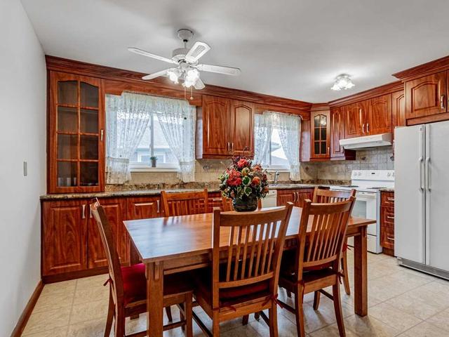 95 Hisey Cres, House semidetached with 3 bedrooms, 2 bathrooms and 4 parking in Toronto ON | Image 6