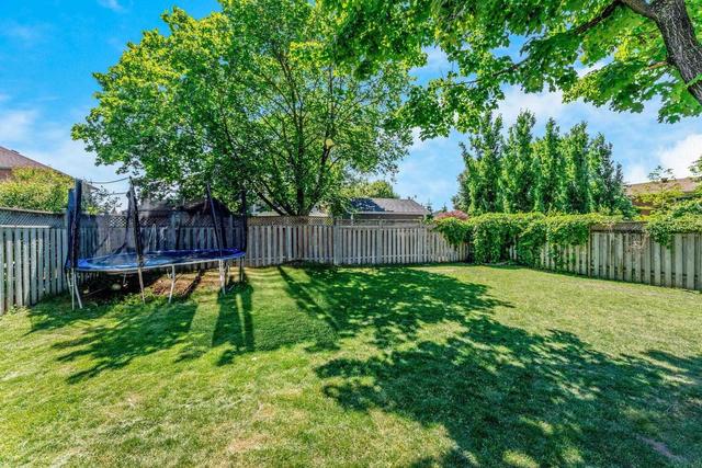 874 Childs Dr, House detached with 4 bedrooms, 2 bathrooms and 4 parking in Milton ON | Image 28