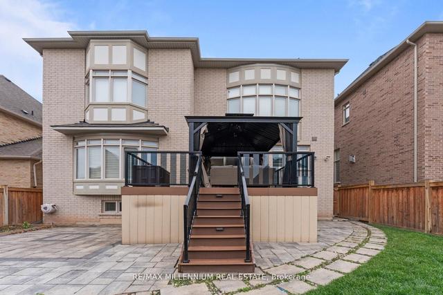 27 Agincourt Circ, House detached with 5 bedrooms, 5 bathrooms and 7 parking in Brampton ON | Image 33