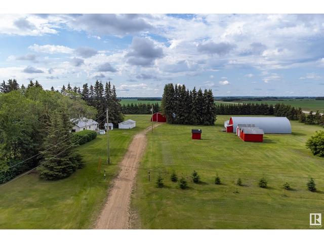 21475 Twp 544, House detached with 2 bedrooms, 1 bathrooms and null parking in Strathcona County AB | Card Image