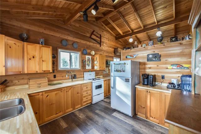 253 Sunrise Tr, House detached with 4 bedrooms, 2 bathrooms and 0 parking in Georgian Bay ON | Image 2
