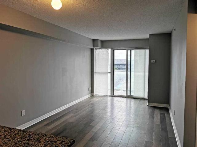 408 - 275 Yorkland Rd, Condo with 1 bedrooms, 1 bathrooms and 1 parking in Toronto ON | Image 2