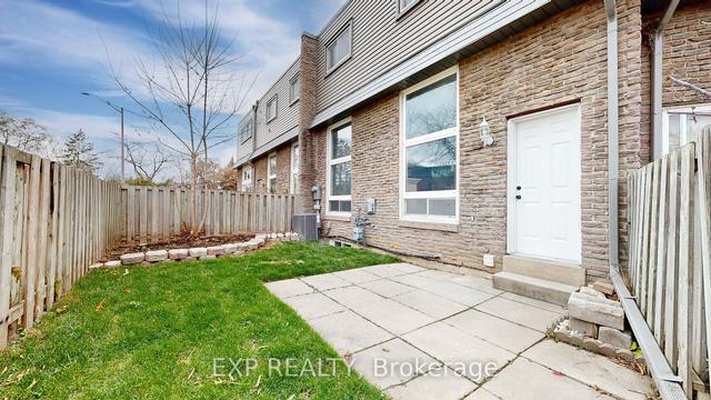 90 - 2315 Bromsgrove Rd, Townhouse with 3 bedrooms, 2 bathrooms and 2 parking in Mississauga ON | Image 27