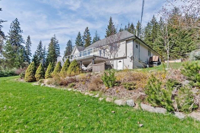 4165 Brown Road, House detached with 5 bedrooms, 3 bathrooms and null parking in Central Kootenay F BC | Image 48