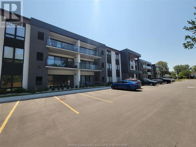 304 - 140 Main Street East, Condo with 2 bedrooms, 2 bathrooms and null parking in Kingsville ON | Image 2