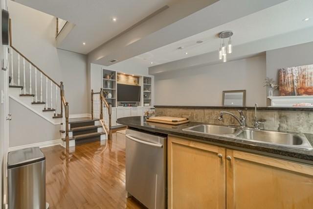 th2 - 1 Rean Dr, Townhouse with 2 bedrooms, 3 bathrooms and 2 parking in Toronto ON | Image 7