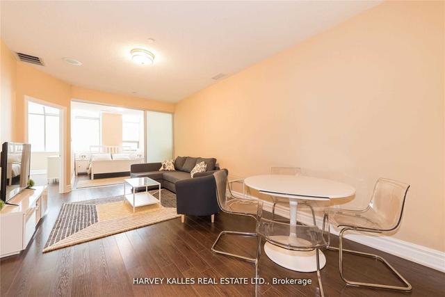 302 - 393 King St W, Condo with 2 bedrooms, 2 bathrooms and 1 parking in Toronto ON | Image 13