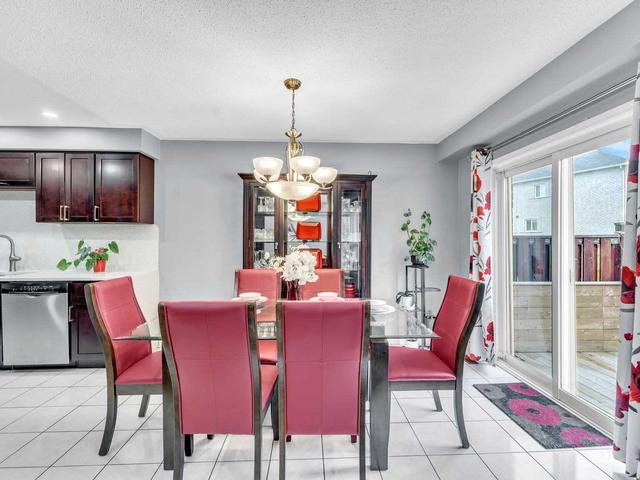 17 Olivette Lane, House attached with 3 bedrooms, 4 bathrooms and 3 parking in Brampton ON | Image 9