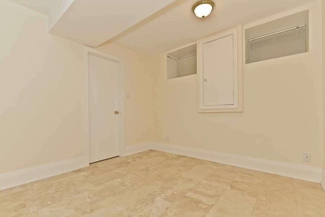 3 bsmnt - 624 Huron St, House other with 2 bedrooms, 2 bathrooms and 0 parking in Toronto ON | Image 7