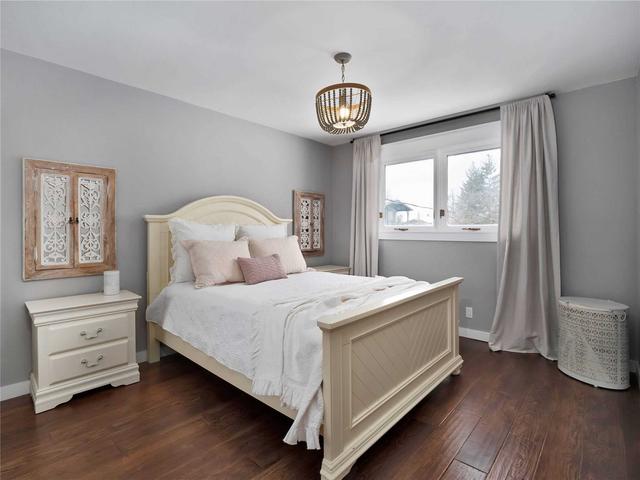75 Perkell Pl, House detached with 4 bedrooms, 2 bathrooms and 6 parking in Kitchener ON | Image 11