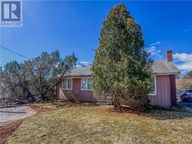90 Champlain Drive, House detached with 3 bedrooms, 1 bathrooms and null parking in Saint John NB | Image 2