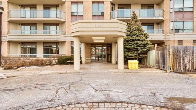 708 - 300 Ray Lawson Blvd, Condo with 1 bedrooms, 1 bathrooms and 1 parking in Brampton ON | Image 2
