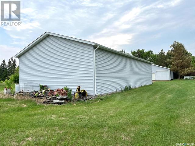 1006 E Road Allowance, House detached with 3 bedrooms, 3 bathrooms and null parking in Edam SK | Image 33