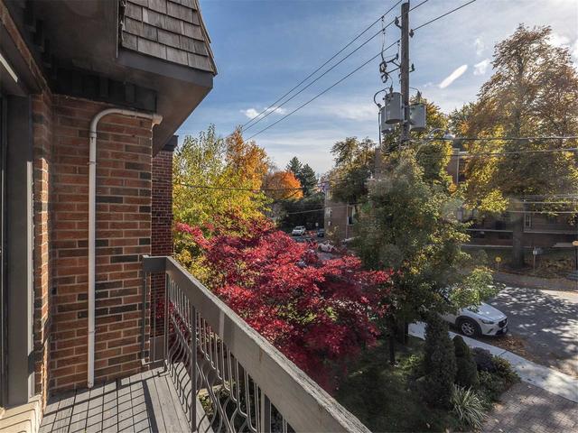40a Oxton Ave, House detached with 3 bedrooms, 4 bathrooms and 3 parking in Toronto ON | Image 8