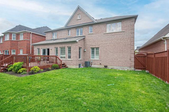 32 Princess Valley Cres, House detached with 5 bedrooms, 6 bathrooms and 7 parking in Brampton ON | Image 33