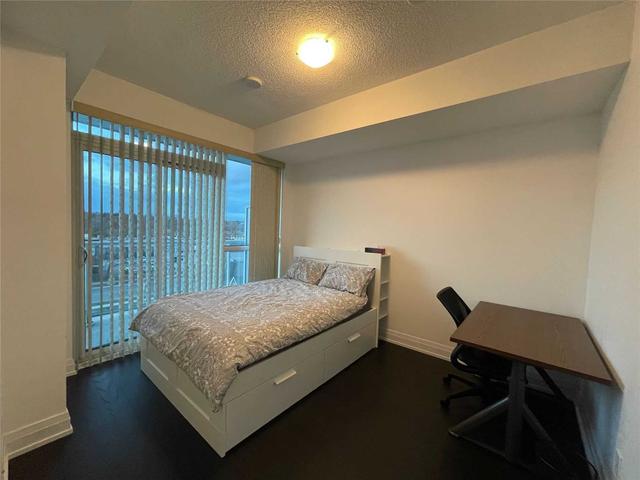 420 - 65 Speers Rd, Condo with 1 bedrooms, 1 bathrooms and 1 parking in Oakville ON | Image 2