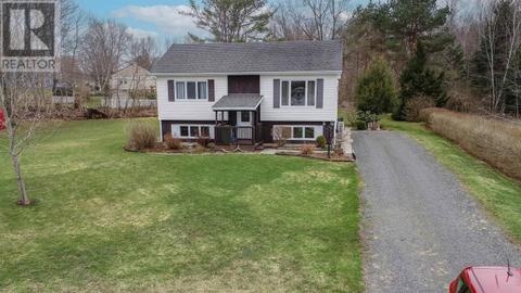 15 Horsburgh Drive, House detached with 3 bedrooms, 1 bathrooms and null parking in Berwick NS | Card Image