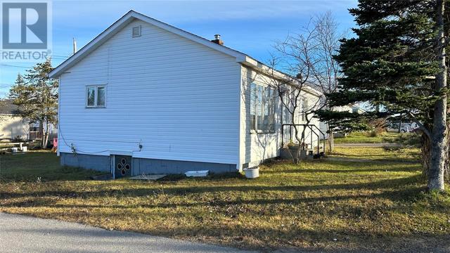 1 Preswick Street, House detached with 3 bedrooms, 1 bathrooms and null parking in Stephenville NL | Image 6