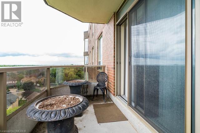 1903 Pilgrims Way Unit# 803, Condo with 2 bedrooms, 2 bathrooms and 1 parking in Oakville ON | Image 28