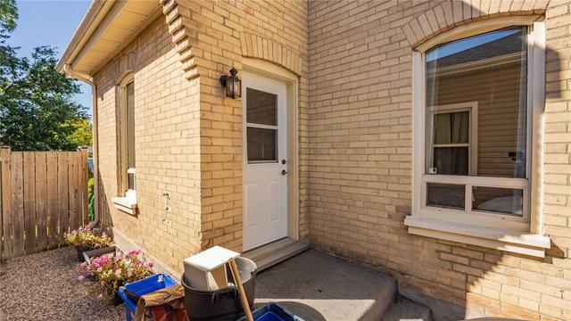 91 Victoria St, House detached with 3 bedrooms, 1 bathrooms and 2 parking in Brantford ON | Image 14