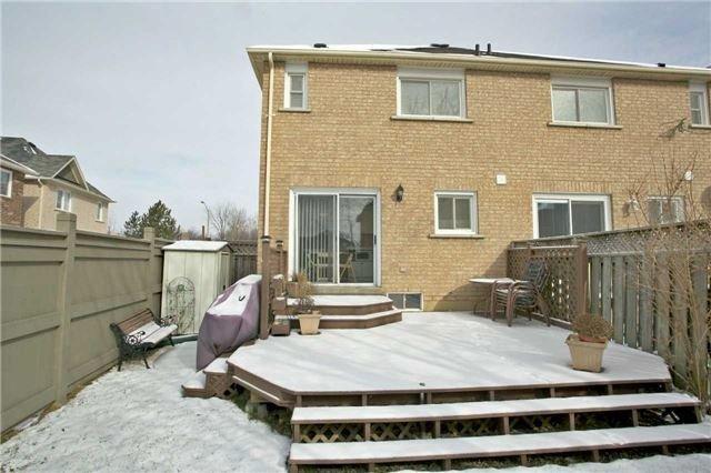 80 Mccleave Cres, House attached with 3 bedrooms, 3 bathrooms and 4 parking in Brampton ON | Image 20