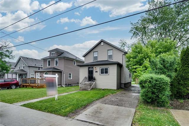 4470 Homewood Avenue, House detached with 3 bedrooms, 1 bathrooms and 2 parking in Niagara Falls ON | Image 3