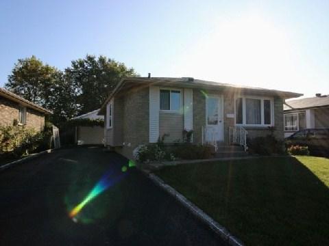 609 Millbank Dr, House detached with 3 bedrooms, 2 bathrooms and 5 parking in London ON | Image 2