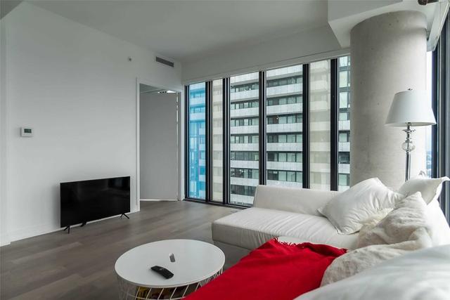 3109 - 161 Roehampton Ave, Condo with 2 bedrooms, 2 bathrooms and 1 parking in Toronto ON | Image 13