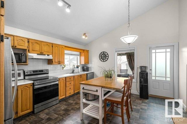 1196 Joyce Rd Nw, House detached with 3 bedrooms, 3 bathrooms and 4 parking in Edmonton AB | Image 8