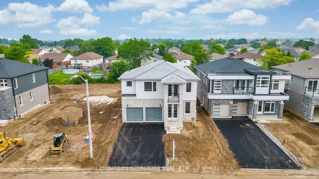 7751 Secretariat Crt, House detached with 4 bedrooms, 4 bathrooms and 4 parking in Niagara Falls ON | Image 23