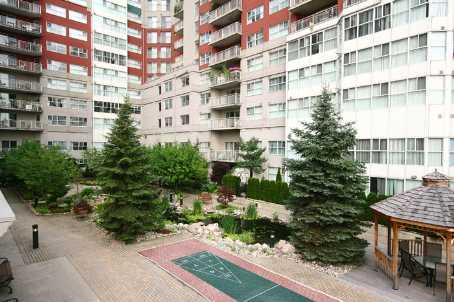 uc 4 - 18 Concorde Pl, Condo with 2 bedrooms, 2 bathrooms and 1 parking in Toronto ON | Image 9