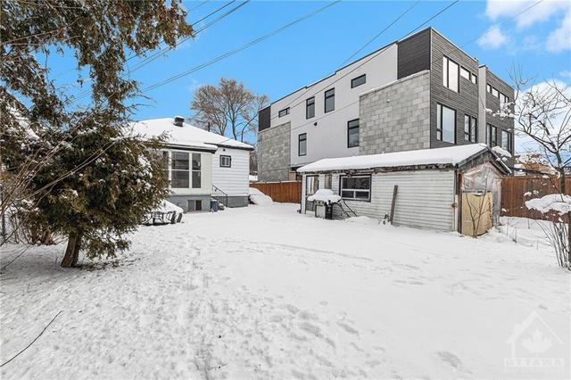 58 Jolliet Avenue, House detached with 1 bedrooms, 1 bathrooms and 4 parking in Ottawa ON | Image 3