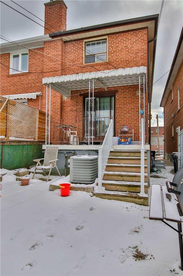 14 Lambert Ave, House semidetached with 3 bedrooms, 2 bathrooms and 1 parking in Toronto ON | Image 31